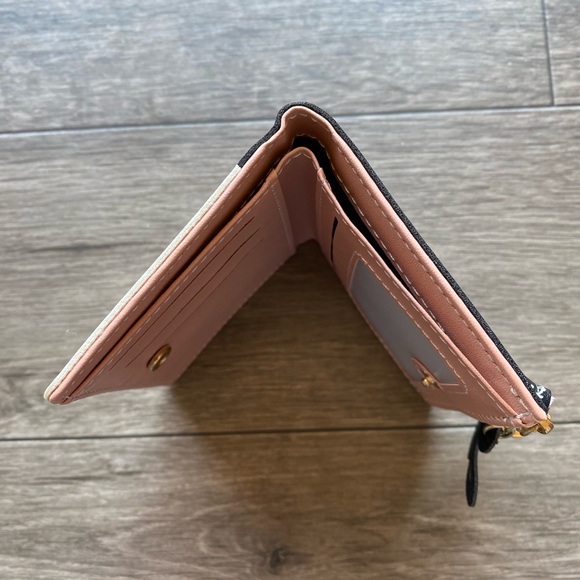 Small Geometric Wallet with Keychain Black Beige And White - Picture 6 of 8